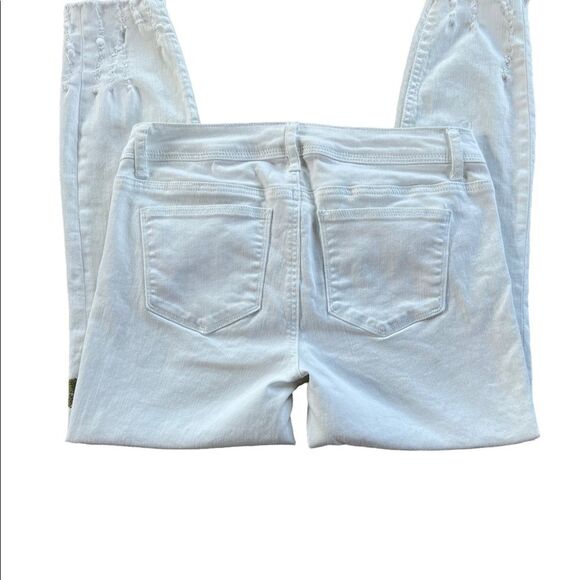 Dex Distressed White Embroidered Floral Design Crop Jeans Size 30 - Picture 4 of 11